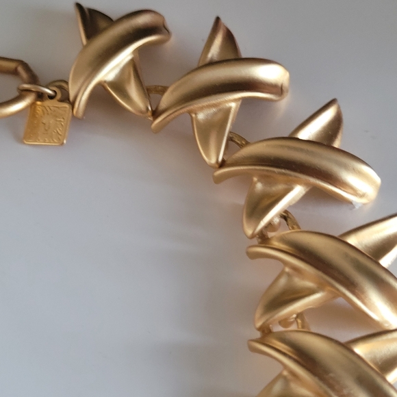 Vintage Anne Klein Gold-Tone Necklace - Picture 14 of 16